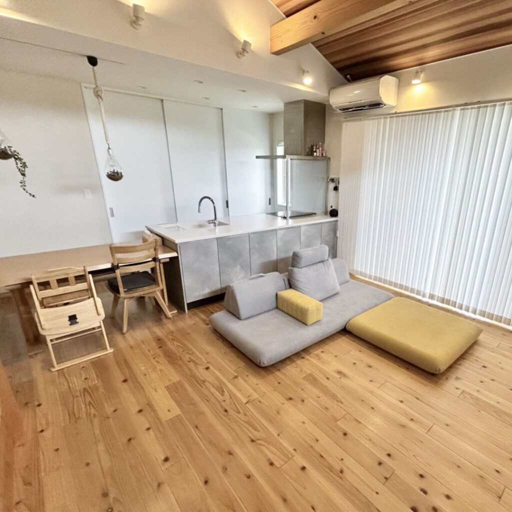 グレー×ローソファ 納品事例|キャリーソファ