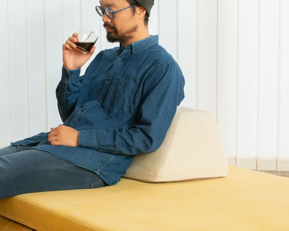 床のようなフロアソファ、フロフロ画像