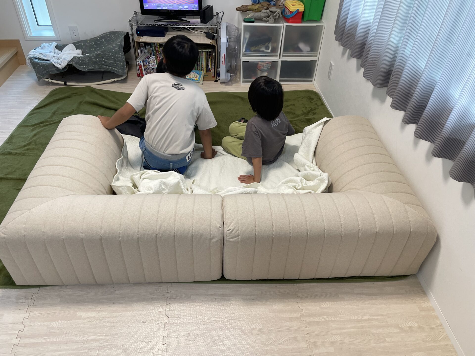 スキップ1ミニソファ メランジアイボリー 2人掛けローソファ ローソファー