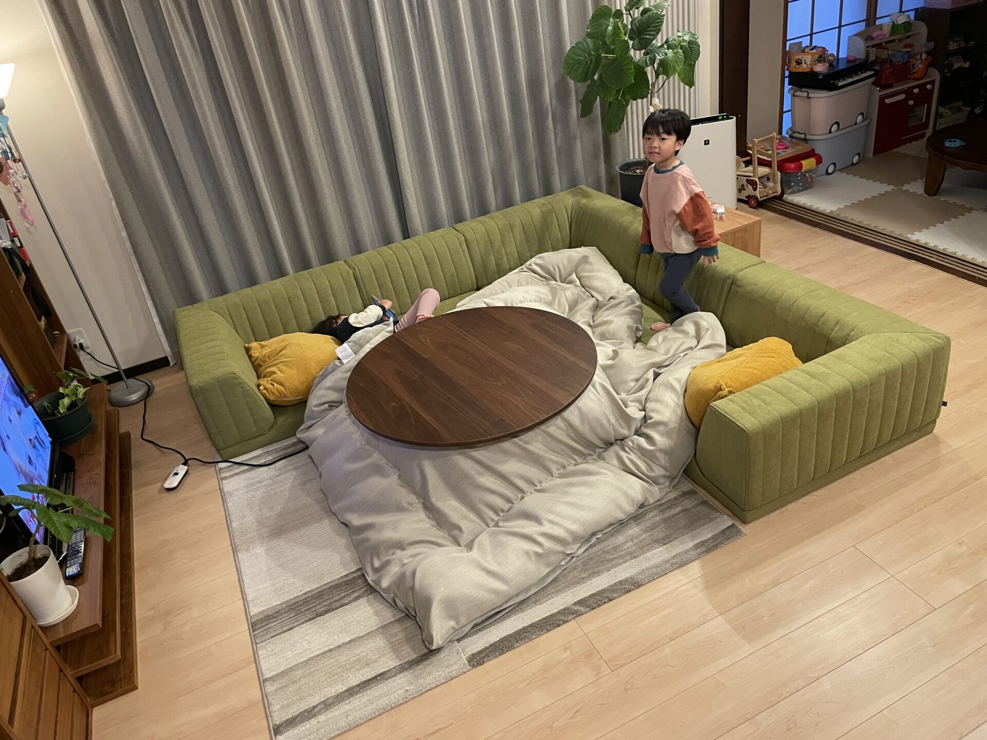 ピカソソファ モスグリーン コーナーローソファ ローソファー