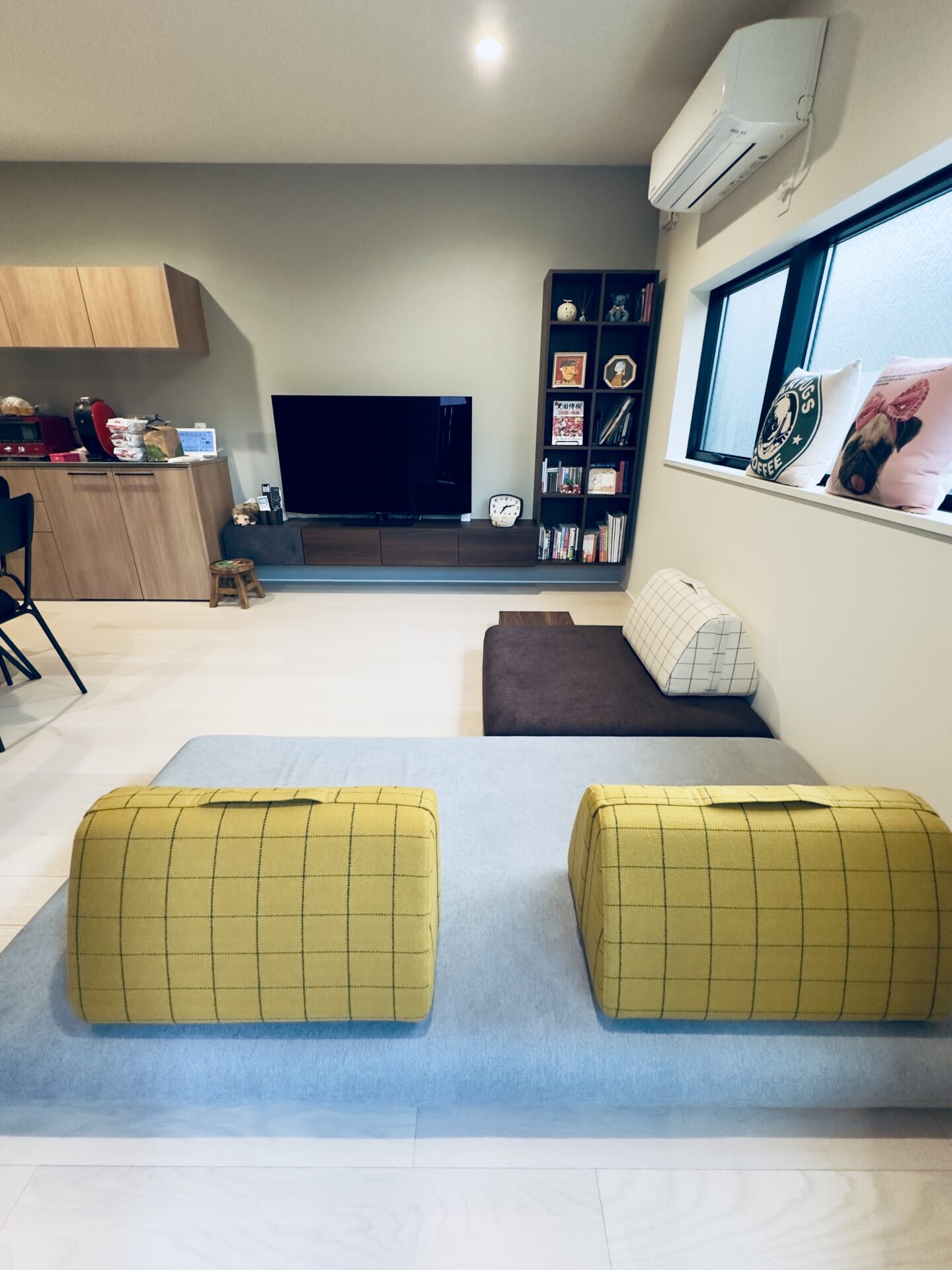 キャリーソファ ライトグレー 3人掛けローソファ ローソファー