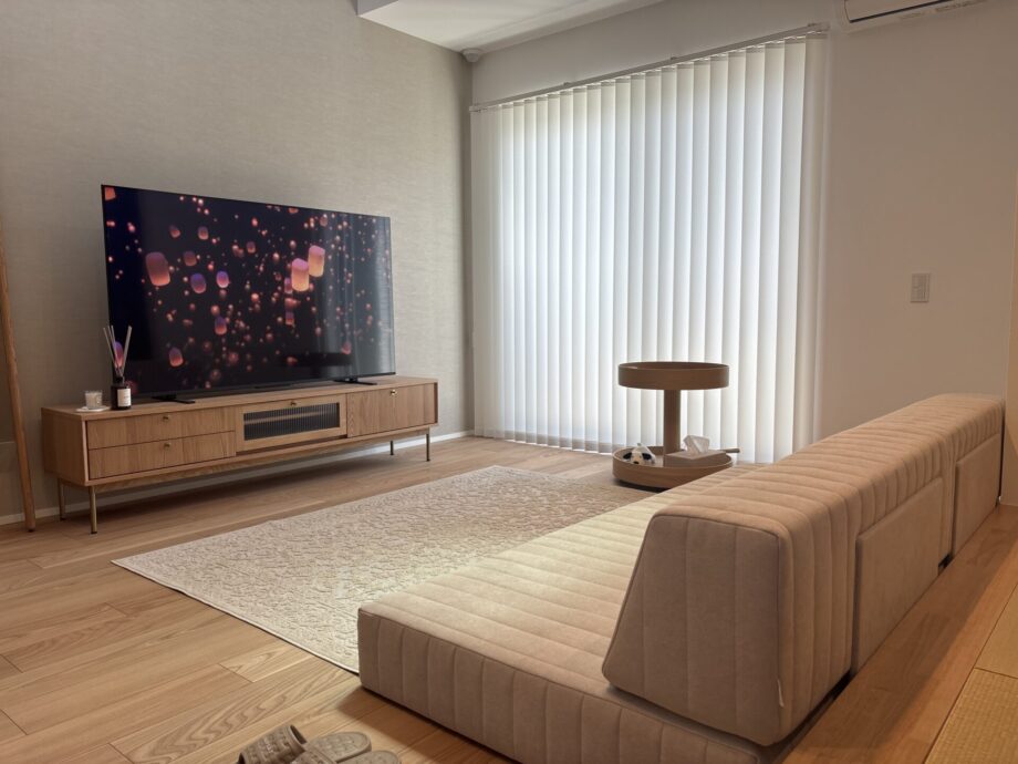 ホワイト×ナチュラル系家具で揃えた、優しい&スッキリなお部屋。